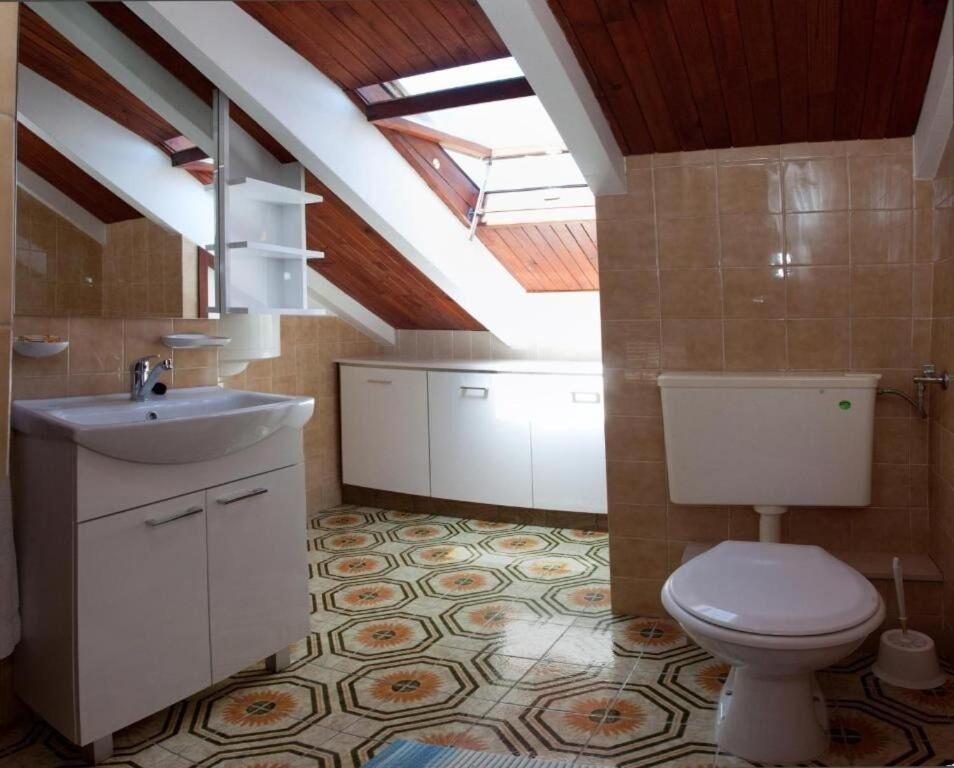 Apartments Damir - 80 M From Beach ポスティレ エクステリア 写真