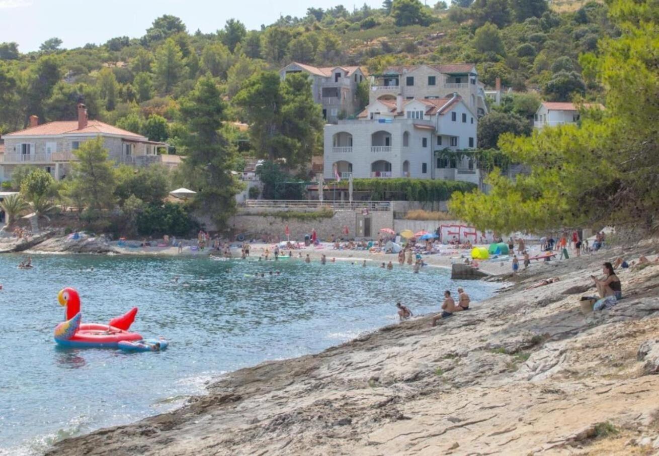 Apartments Damir - 80 M From Beach ポスティレ エクステリア 写真